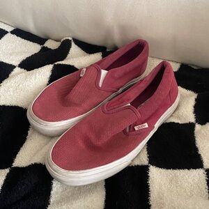 Vans UA Classic Slip-On Suede Dry Rose Embossed